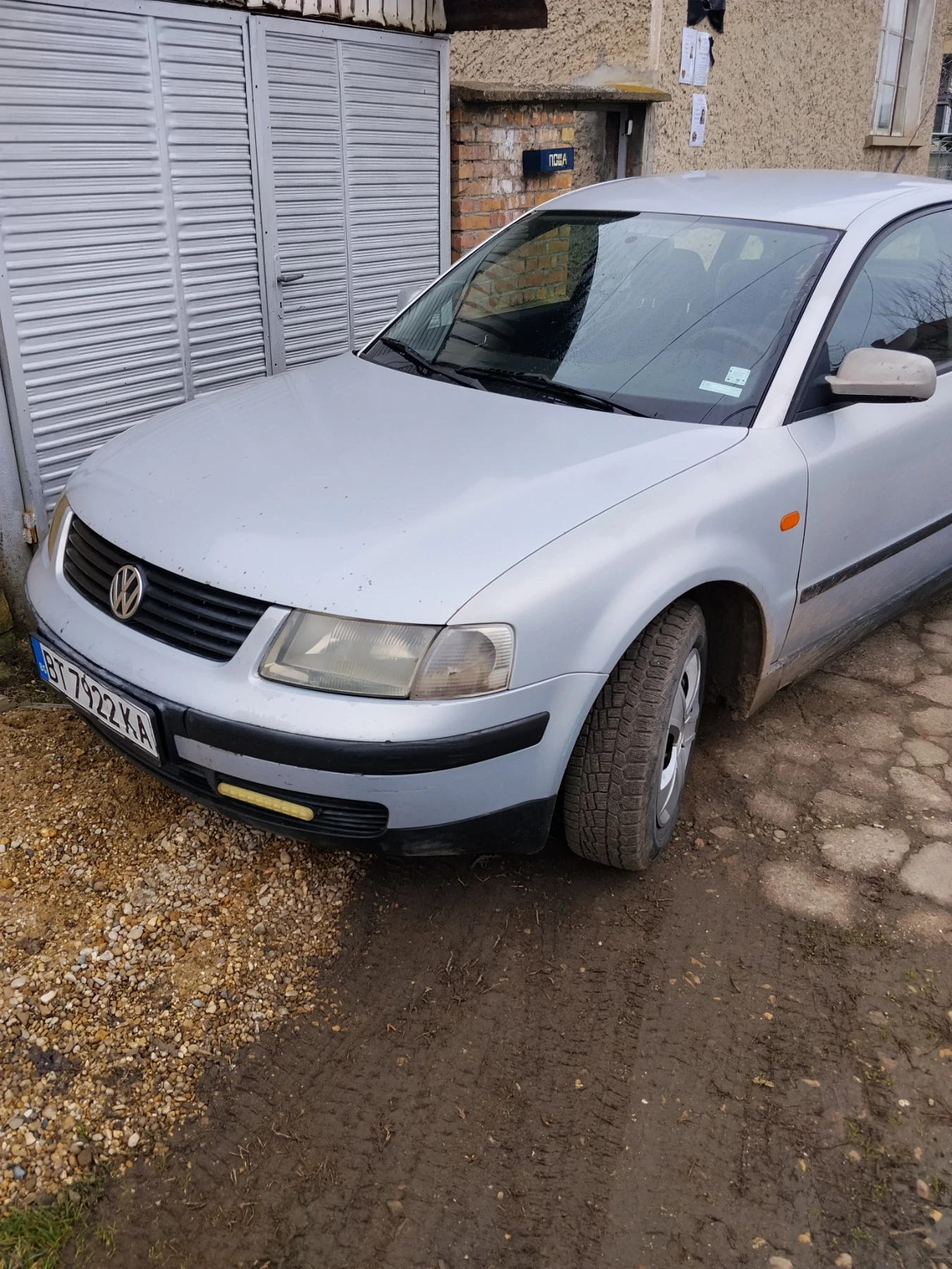 VW Passat, снимка 2 - Автомобили и джипове - 53908465