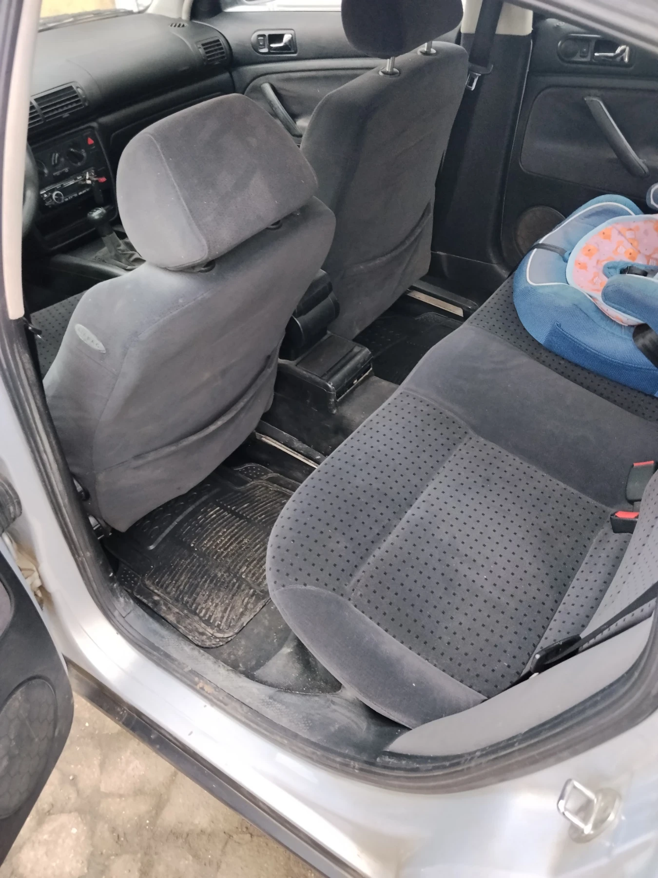 VW Passat, снимка 5 - Автомобили и джипове - 53908465