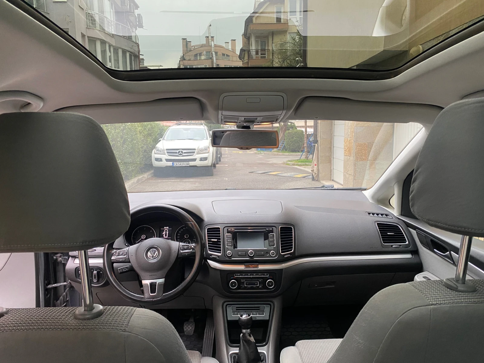 VW Sharan, снимка 11 - Автомобили и джипове - 53986566