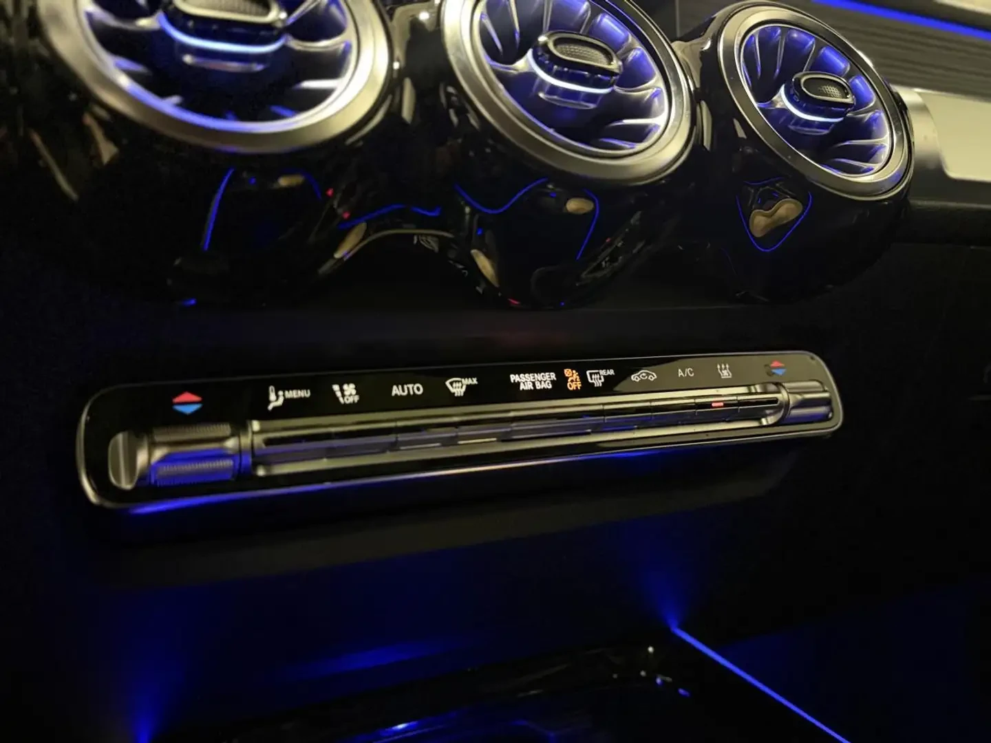 Mercedes-Benz EQB 350, снимка 12 - Автомобили и джипове - 53988194