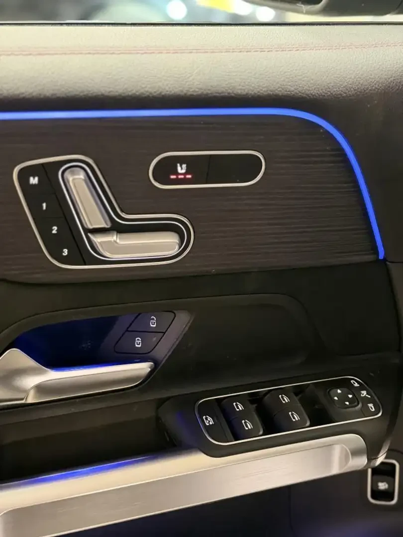 Mercedes-Benz EQB 350, снимка 14 - Автомобили и джипове - 53988194