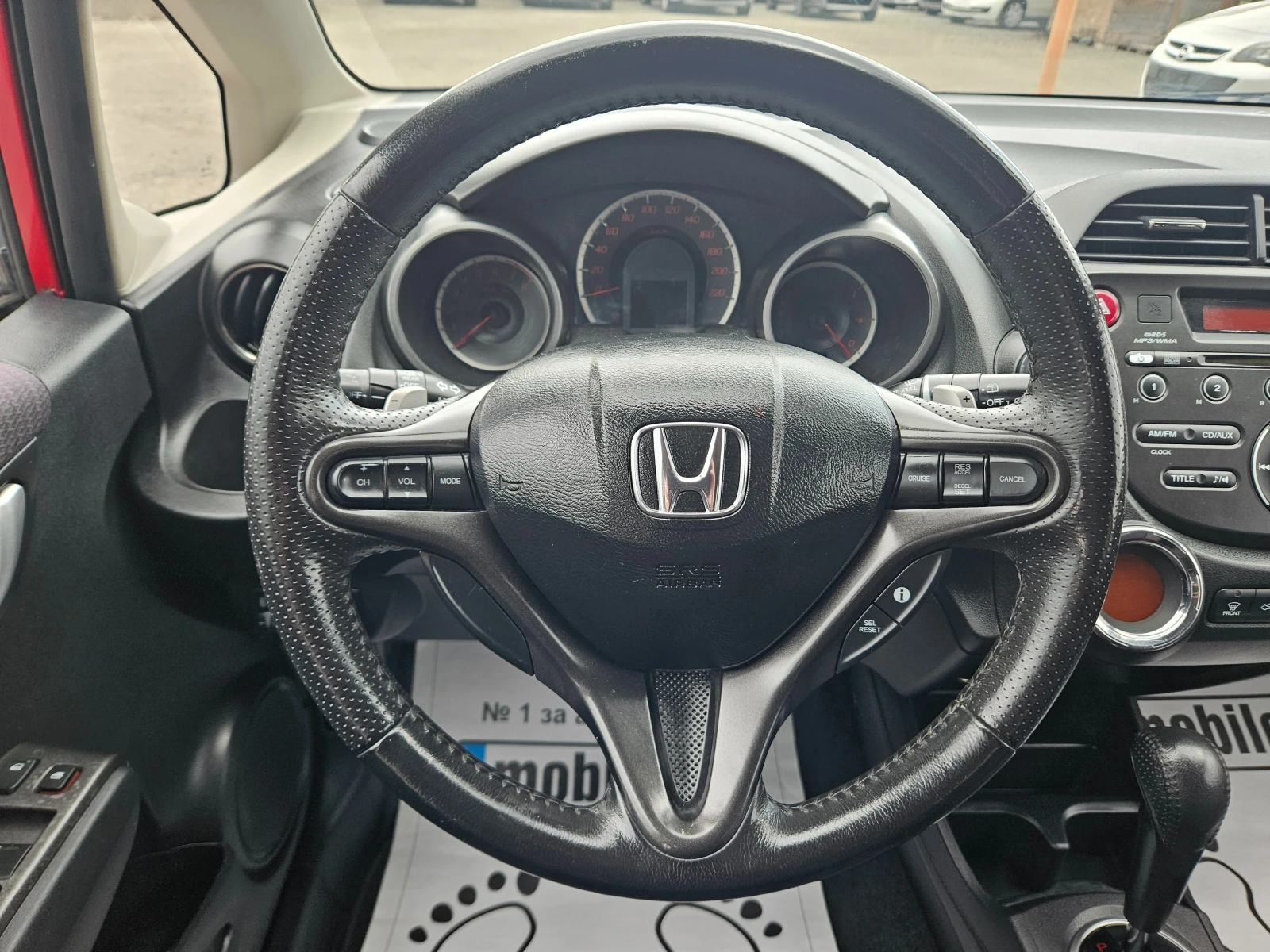 Honda Jazz 1.4I-VTEC АВТОМАТИК-ПЕРФЕКТНА, снимка 8 - Автомобили и джипове - 54510930