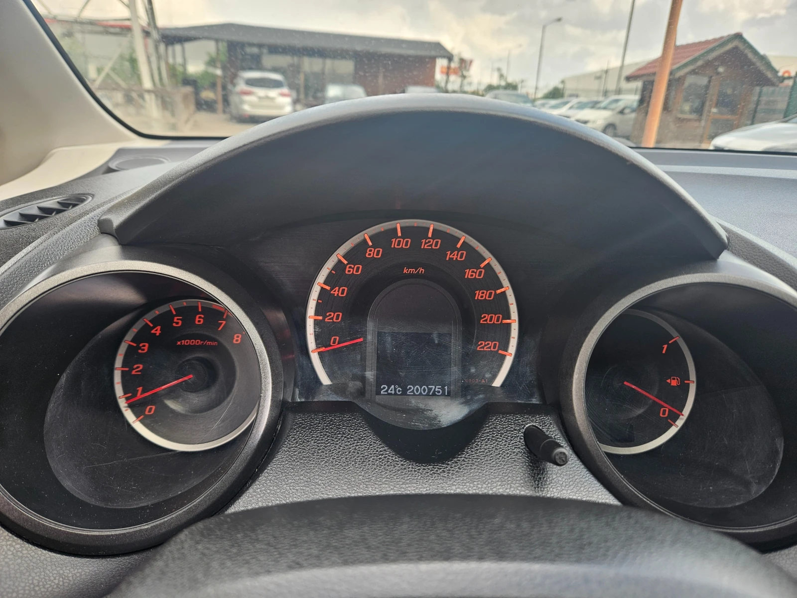 Honda Jazz 1.4I-VTEC АВТОМАТИК-ПЕРФЕКТНА, снимка 9 - Автомобили и джипове - 54510930