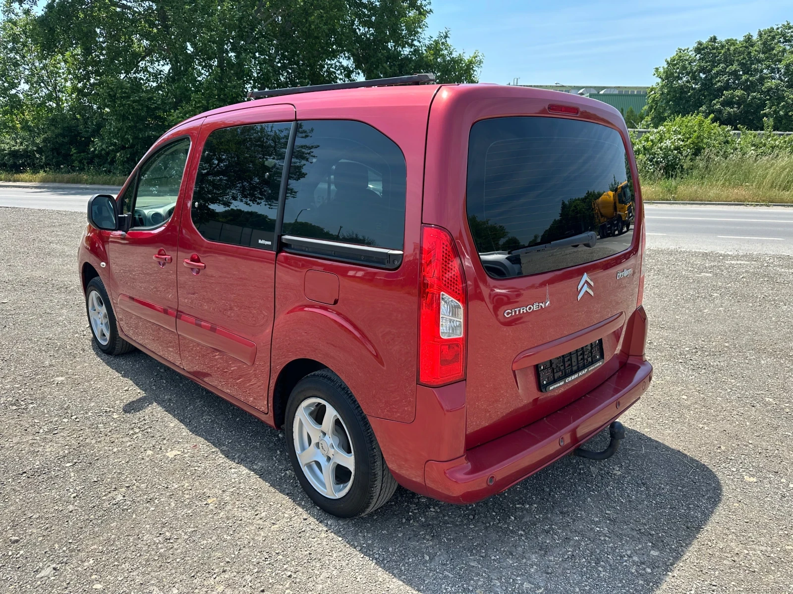 Citroen Berlingo 1.6i, Газово! Теглич! Климатроник! , снимка 5 - Автомобили и джипове - 54801406