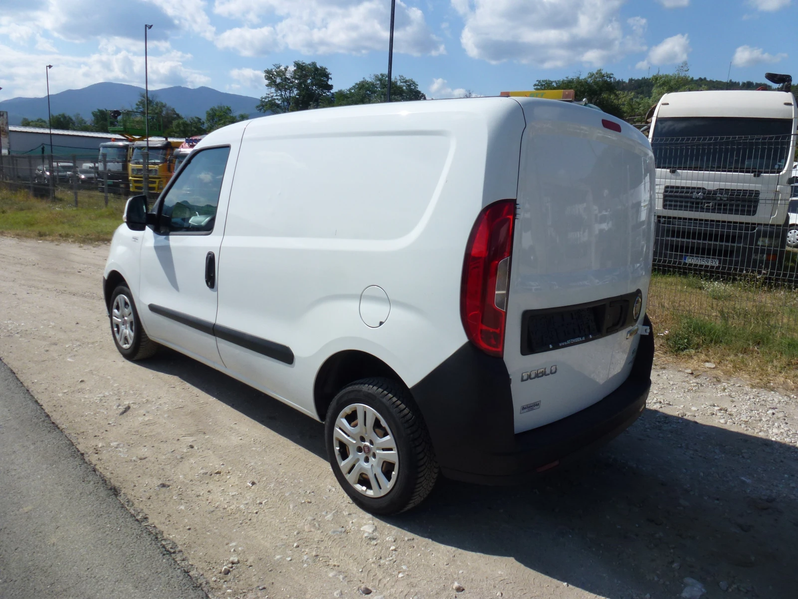 Fiat Doblo ТОП СЪСТОЯНИЕ, снимка 4 - Автомобили и джипове - 55665432