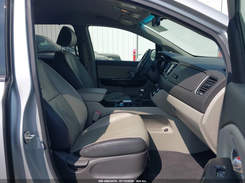 Kia Carnival 3.3l Sedona Ex, снимка 5 - Автомобили и джипове - 55816088