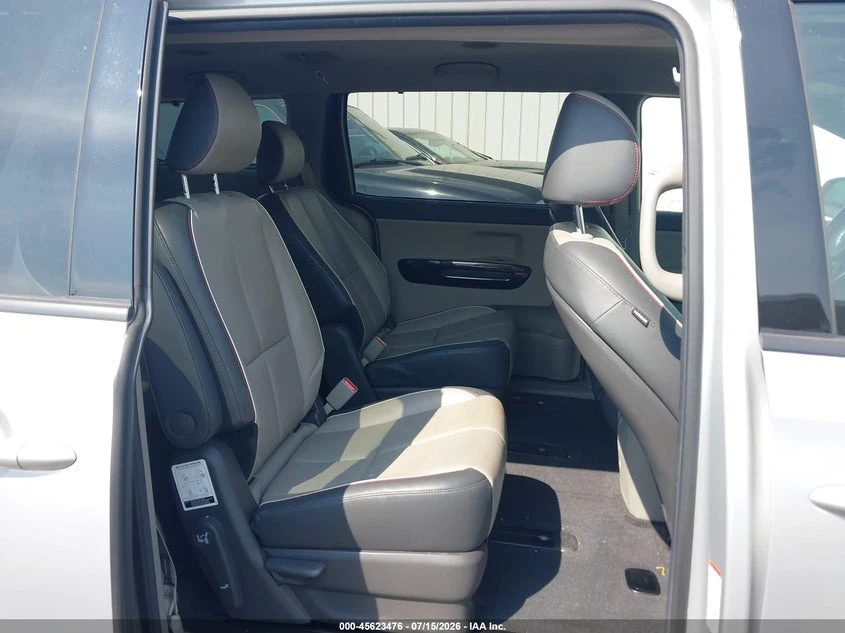 Kia Carnival 3.3l Sedona Ex, снимка 8 - Автомобили и джипове - 55816088