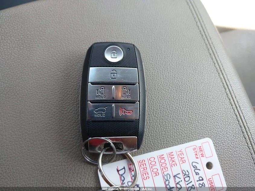 Kia Carnival 3.3l Sedona Ex, снимка 11 - Автомобили и джипове - 55816088