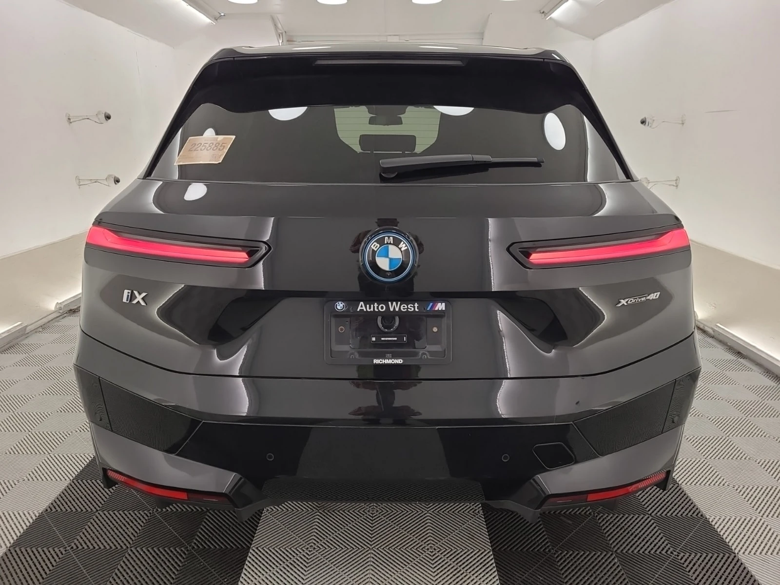 BMW iX * XDRIVE40 * АВТОКРЕДИТ * ГЛАВНО ПРЕДСТАВИТЕЛСТВО, снимка 4 - Автомобили и джипове - 55885361