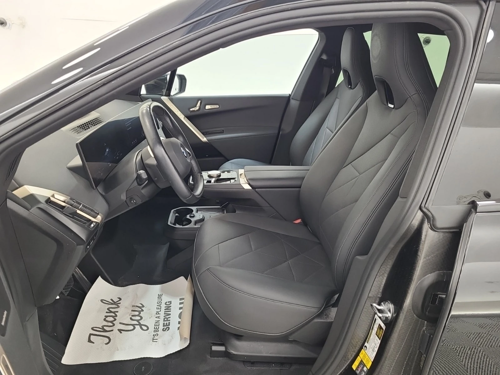 BMW iX * XDRIVE40 * АВТОКРЕДИТ * ГЛАВНО ПРЕДСТАВИТЕЛСТВО, снимка 8 - Автомобили и джипове - 55885361