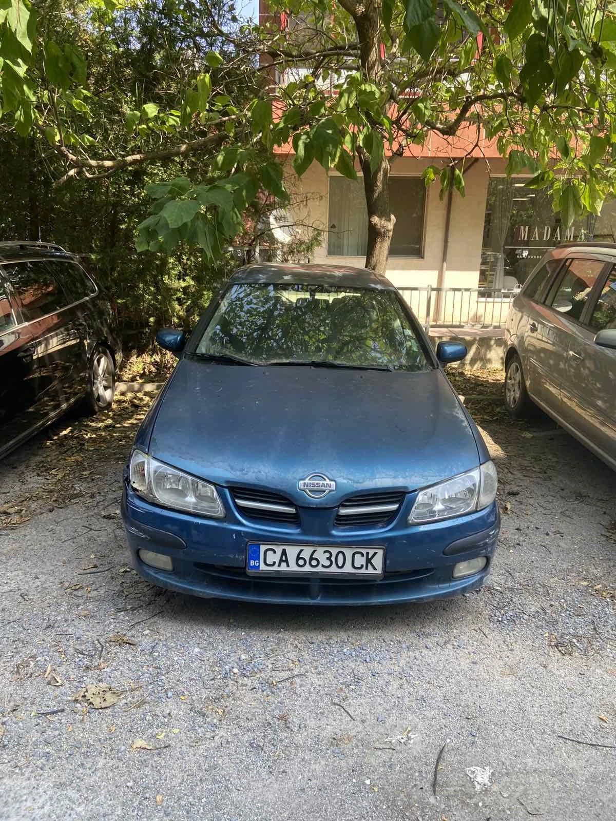 Nissan Almera