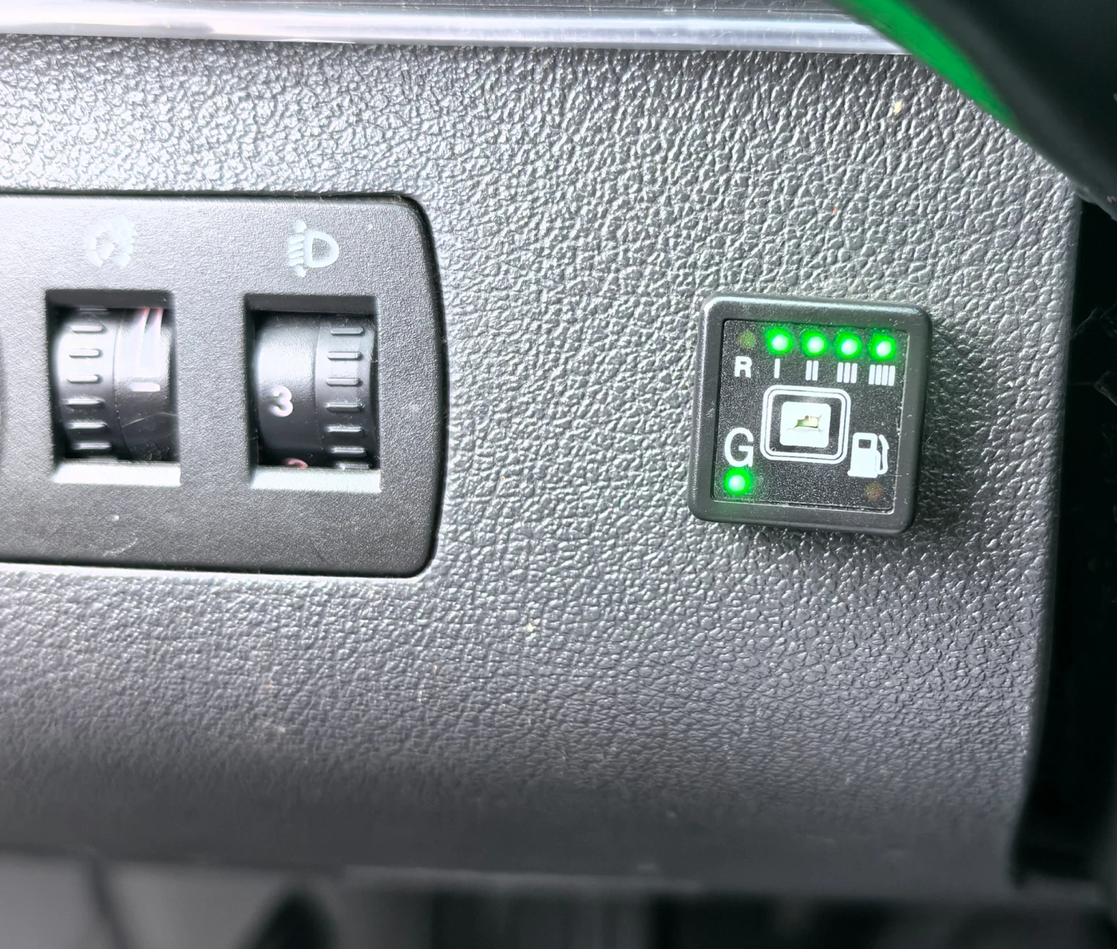 VW Caddy 2.0 ECOFUEL , снимка 15 - Автомобили и джипове - 56085509