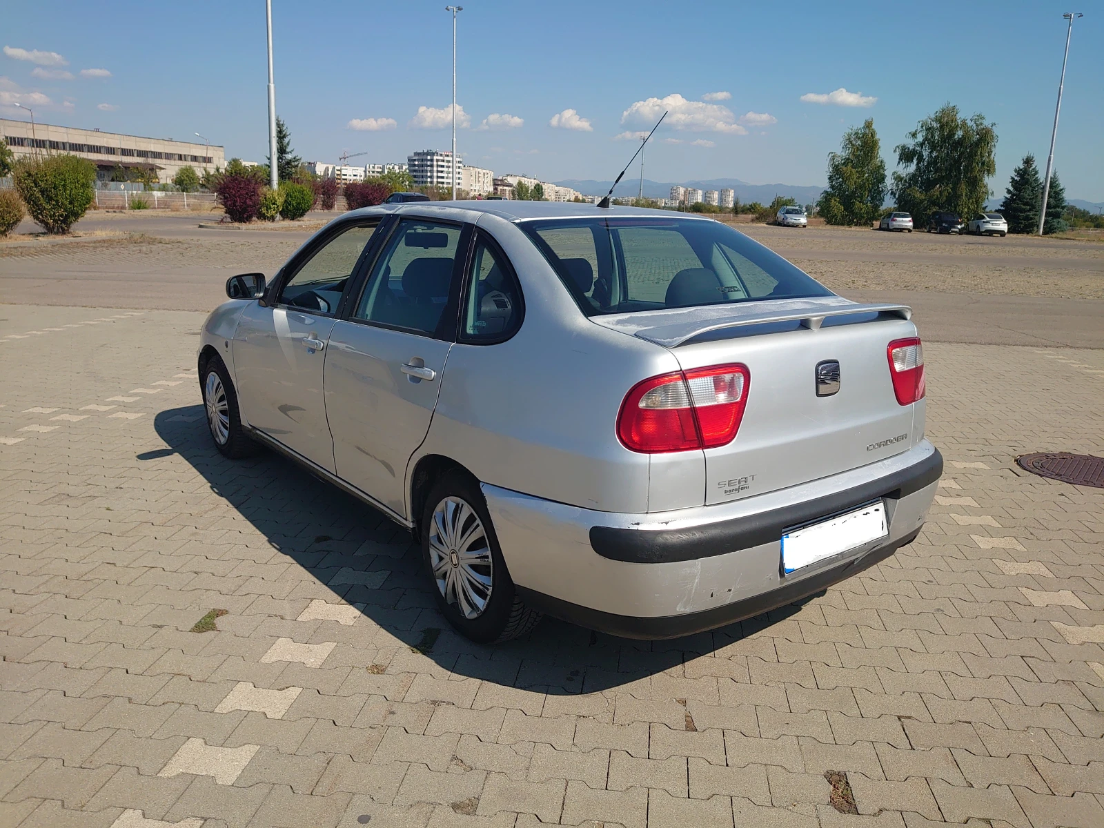 Seat Cordoba 1.4 ГАЗ, снимка 4 - Автомобили и джипове - 56202569