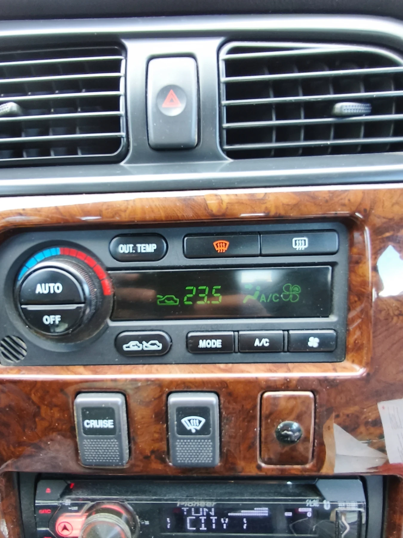 Subaru Outback, снимка 12 - Автомобили и джипове - 56316369