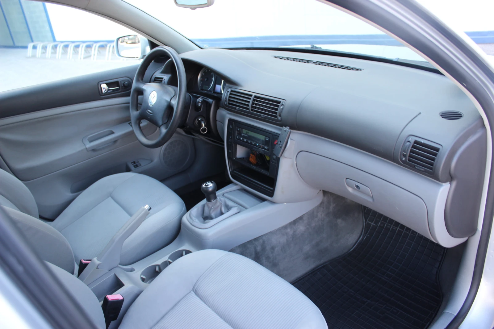 VW Passat 1.6i  ��� ���� ��������  | Mobile.bg � ����������� 10