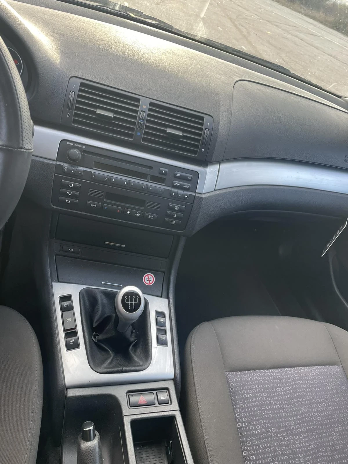 BMW 320, снимка 6 - Автомобили и джипове - 56686400