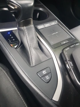 Lexus UX 250h Hybrid / Executive/  | Mobile.bg    17