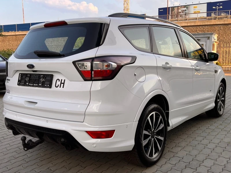 Ford Kuga ST-Line 2.0TDCi 4x4 Панорама Дистроник Кожа, снимка 3 - Автомобили и джипове - 40437424