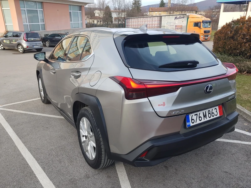 Lexus UX 250h Hybrid , снимка 6 - Автомобили и джипове - 48346761