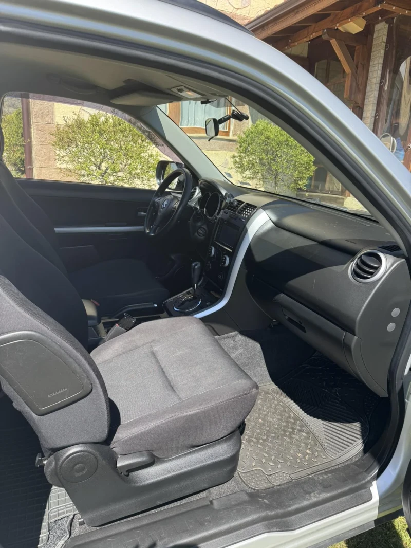 Suzuki Grand vitara, снимка 5 - Автомобили и джипове - 52722574