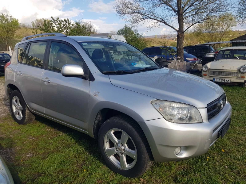 Toyota Rav4 D4D, снимка 7 - Автомобили и джипове - 53285297