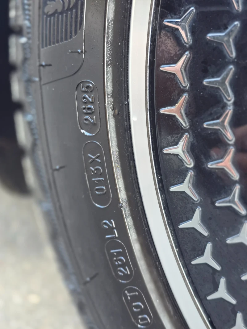 Mercedes-Benz EQE 350 Германия, снимка 8 - Автомобили и джипове - 53449448