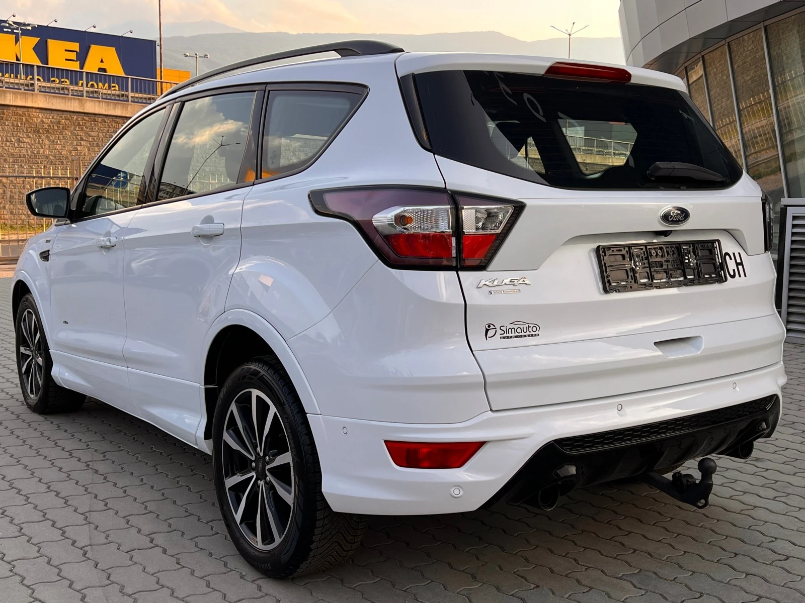 Ford Kuga ST-Line 2.0TDCi 4x4 Панорама Дистроник Кожа - изображение 4