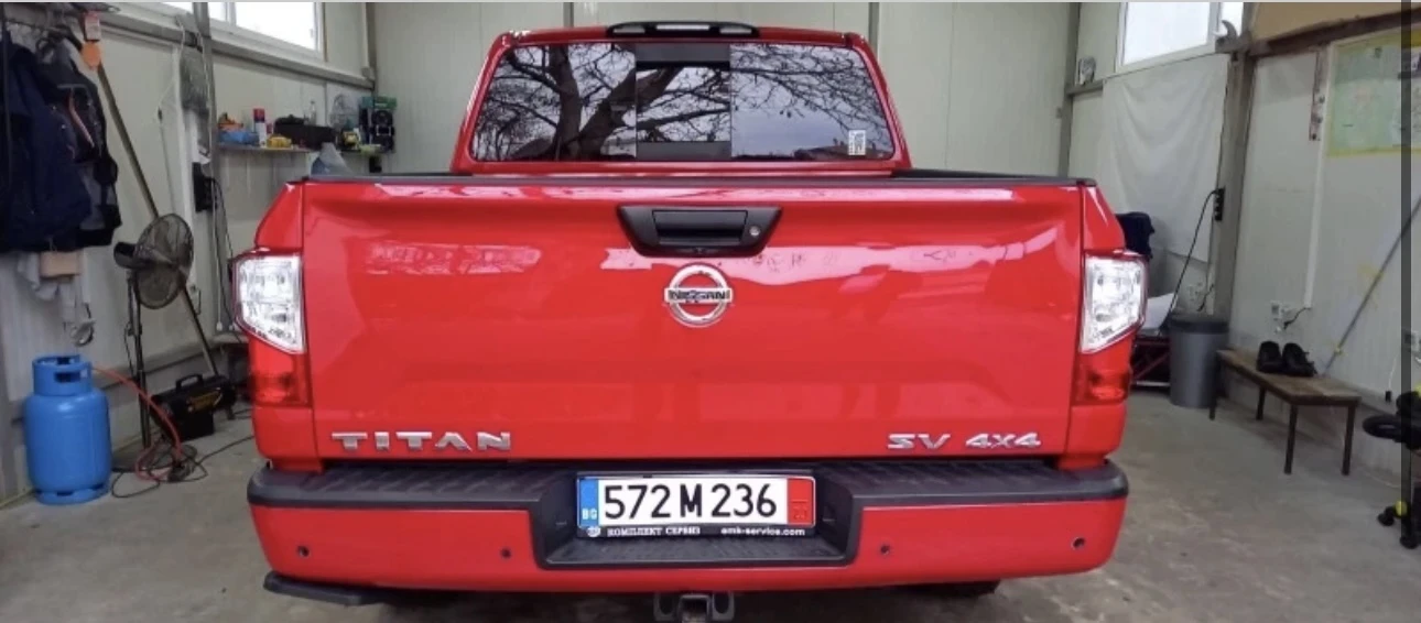 Nissan Titan crew cab 5.6L  V8 SV 4x4 - изображение 5