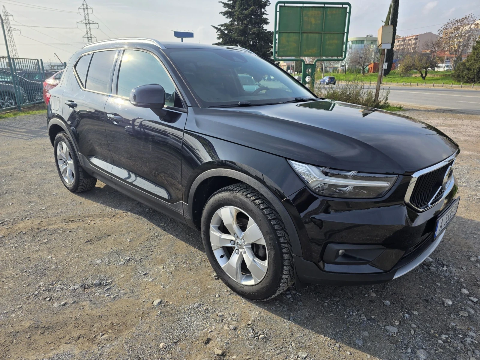 Volvo XC40 2.0 D 150k.c  - изображение 3
