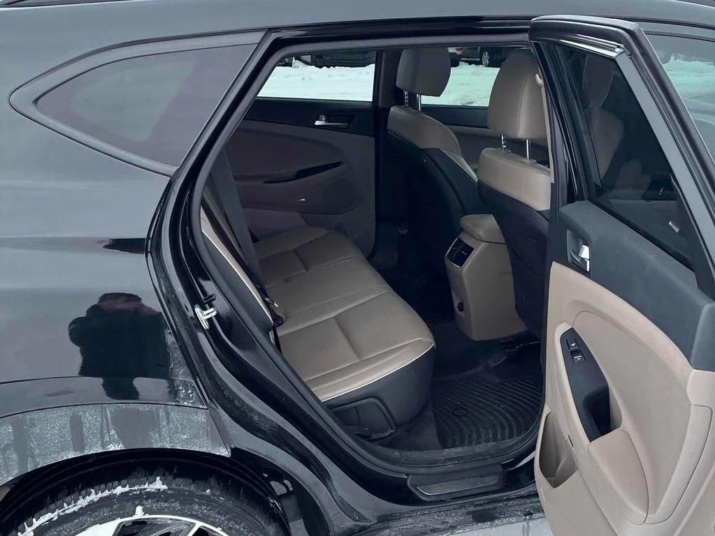 Hyundai Tucson Ultimate  CARFAX | Mobile.bg � ����������� 11