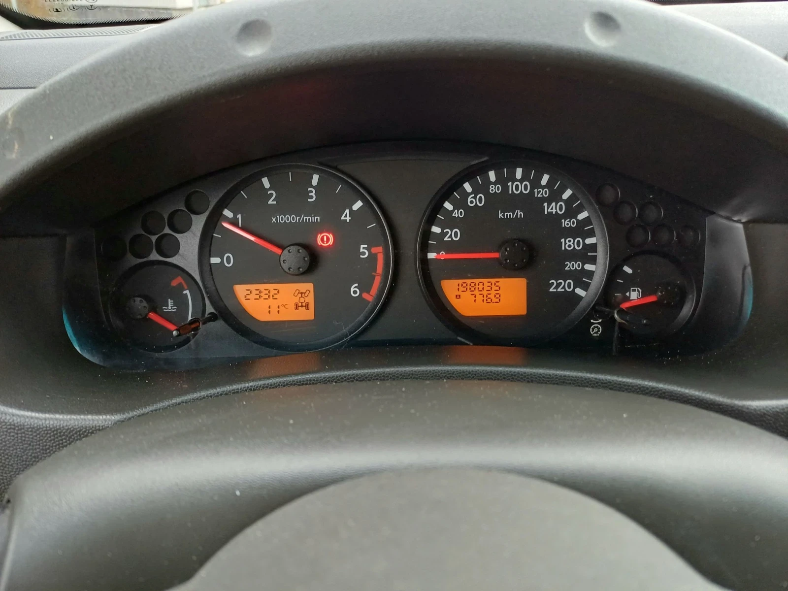 Nissan Navara 2.5 | Mobile.bg � ����������� 14