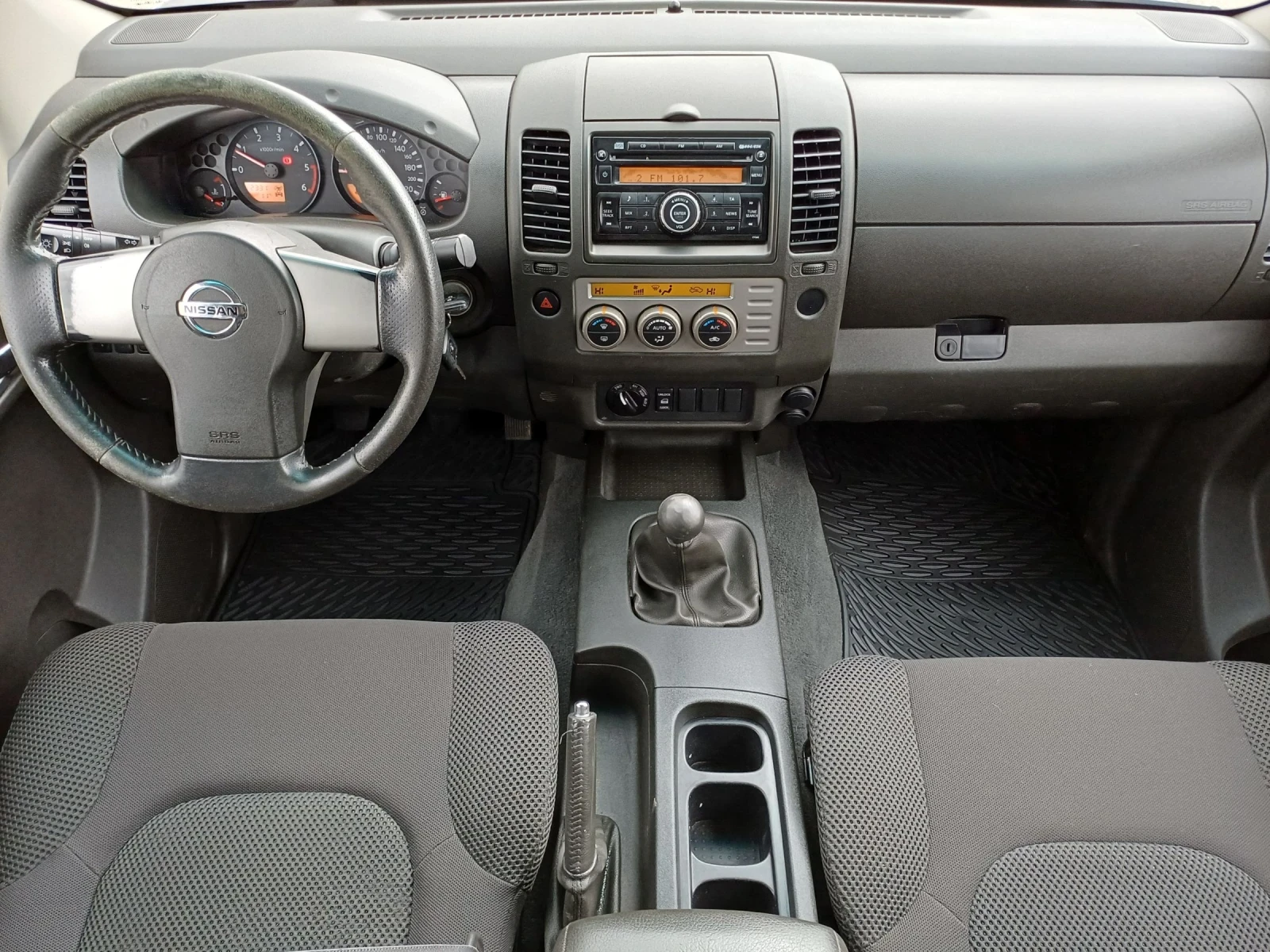 Nissan Navara 2.5 - изображение 10