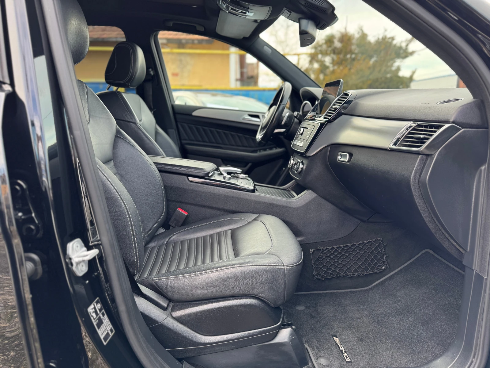 Mercedes-Benz GLE 250 d* AMG-Line* 4matic* NAVI* LED - изображение 10