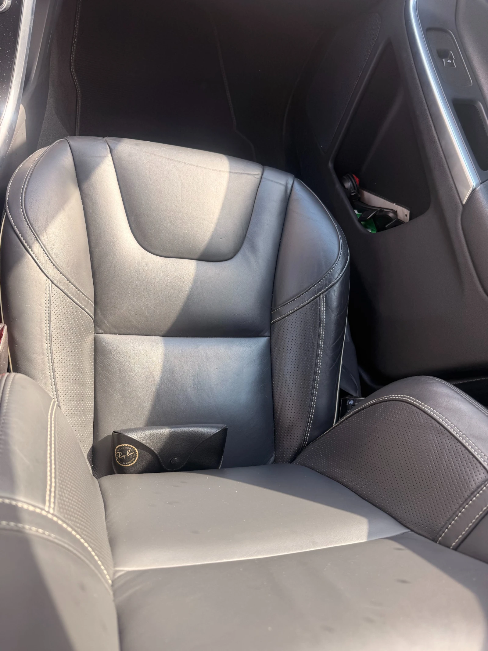 Volvo XC60 D4 R-Design | 2014 | 180 к.с. | Автомат, снимка 13 - Автомобили и джипове - 53990871