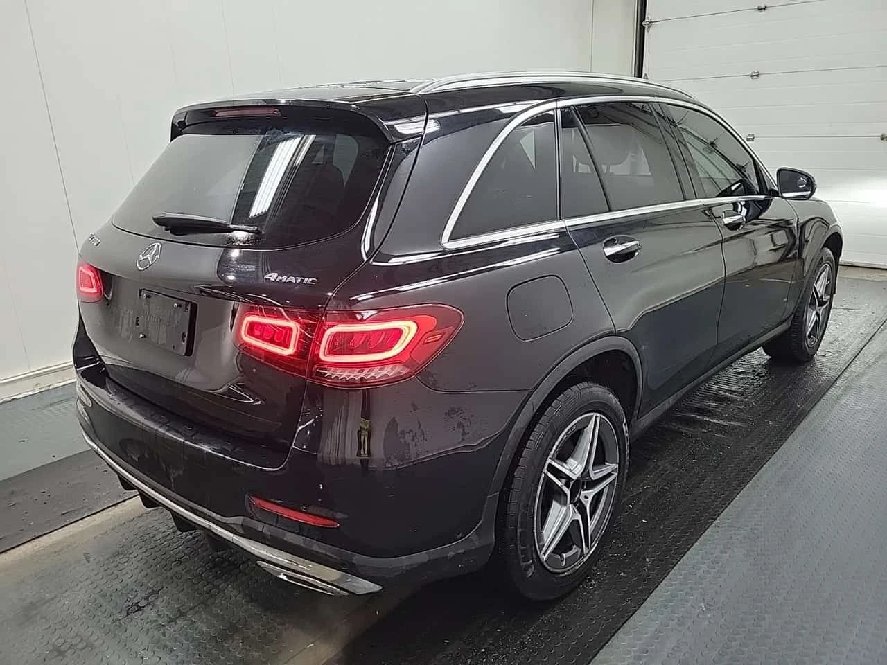 Mercedes-Benz GLC 300 АМБИЕНТ| ПАМЕТ| ПАНОРАМА| CARFAX| , снимка 3 - Автомобили и джипове - 54340501