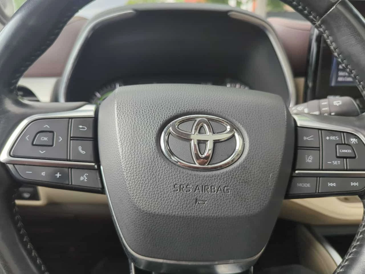 Toyota Highlander * Hybrid Limited AWD* АВТОКРЕДИТ БЕЗ ПЪРВОНАЧАЛНА*, снимка 16 - Автомобили и джипове - 54809580