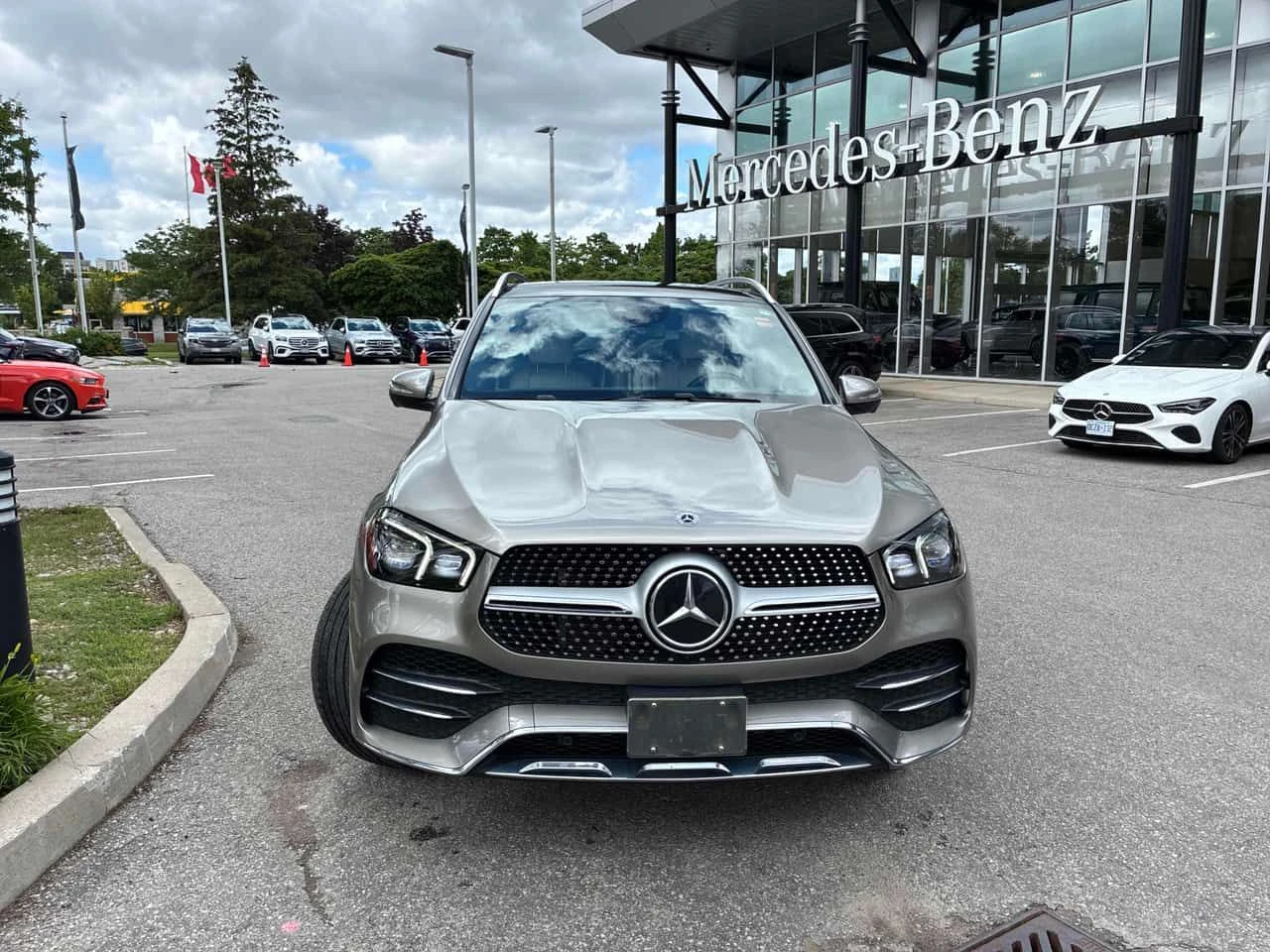 Mercedes-Benz GLE 450 BURMESTER * PANO * KEYLESS *  ПОДГРЕВИ * CARFAX, снимка 6 - Автомобили и джипове - 55068979