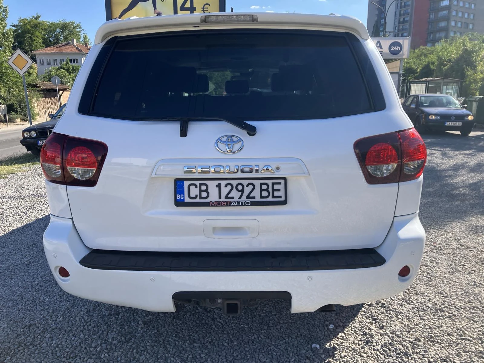Toyota Sequoia, снимка 15 - Автомобили и джипове - 55753720