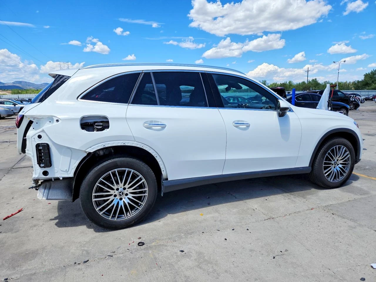Mercedes-Benz GLC 300 2.0l 4Matic, снимка 3 - Автомобили и джипове - 55773174