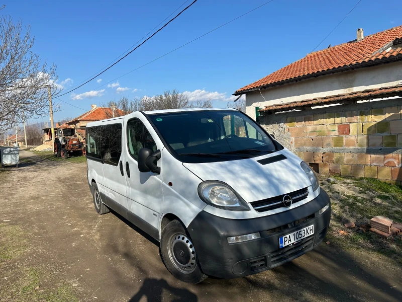 Opel Vivaro, снимка 1 - Бусове и автобуси - 48918150