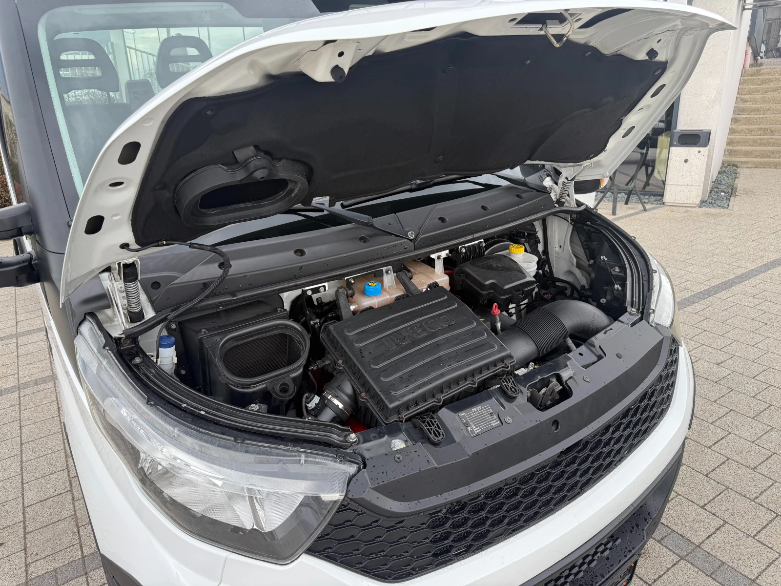 Iveco Daily 35-150 3.0HPI до 3.5т. - На шаси Клима Euro 5b, снимка 16 - Бусове и автобуси - 53899251