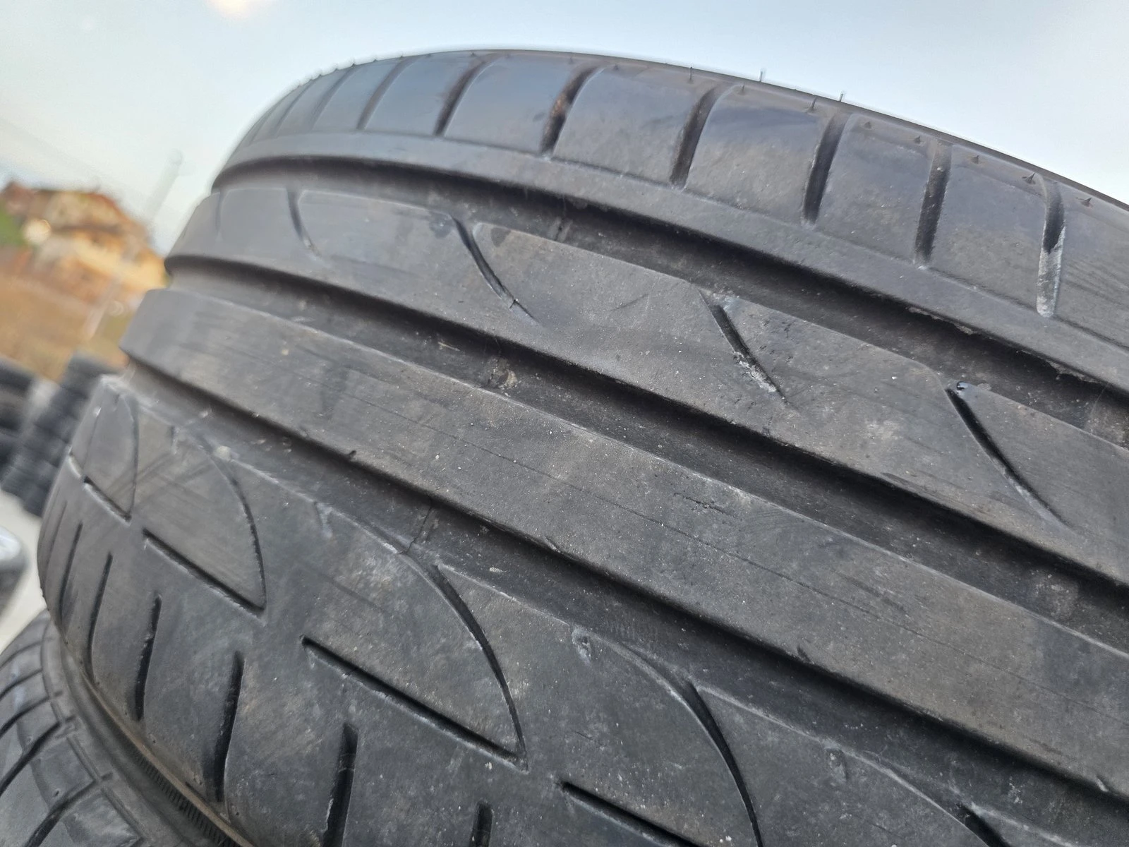 Гуми Летни 215/40R17, снимка 6 - Гуми и джанти - 56731041