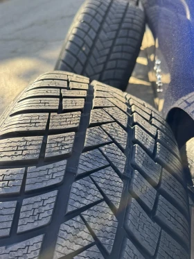 Гуми с джанти Vredestein 235/50R18, снимка 3 - Гуми и джанти - 47882950