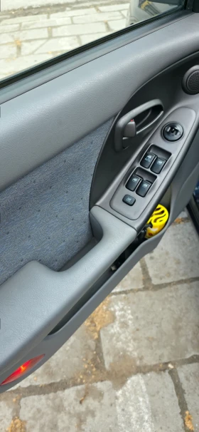 Hyundai Elantra, снимка 10