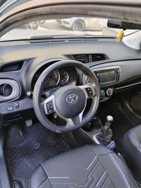 Toyota Yaris 1.3 , снимка 11