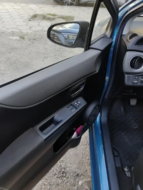 Toyota Yaris 1.3 , снимка 5