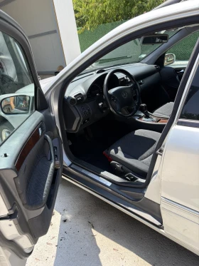 Mercedes-Benz C 200, снимка 8