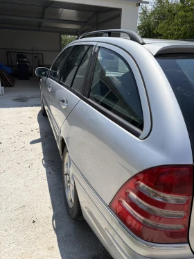 Mercedes-Benz C 200, снимка 3
