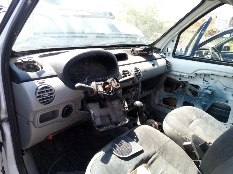 Renault Kangoo, снимка 7 - Автомобили и джипове - 40547538