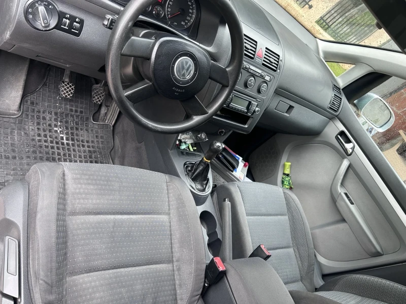 VW Touran Ван, снимка 9 - Автомобили и джипове - 47287038